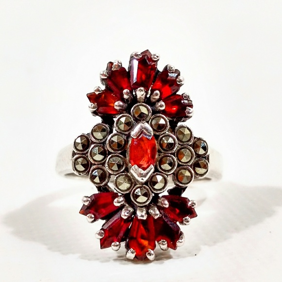 Vintage Jewelry - Antique Victorian Garnet & Marcasite Sterling Silver Ring-6